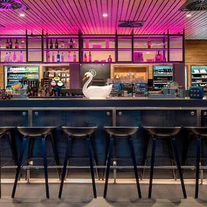 4* Szálloda Moxy Stratford